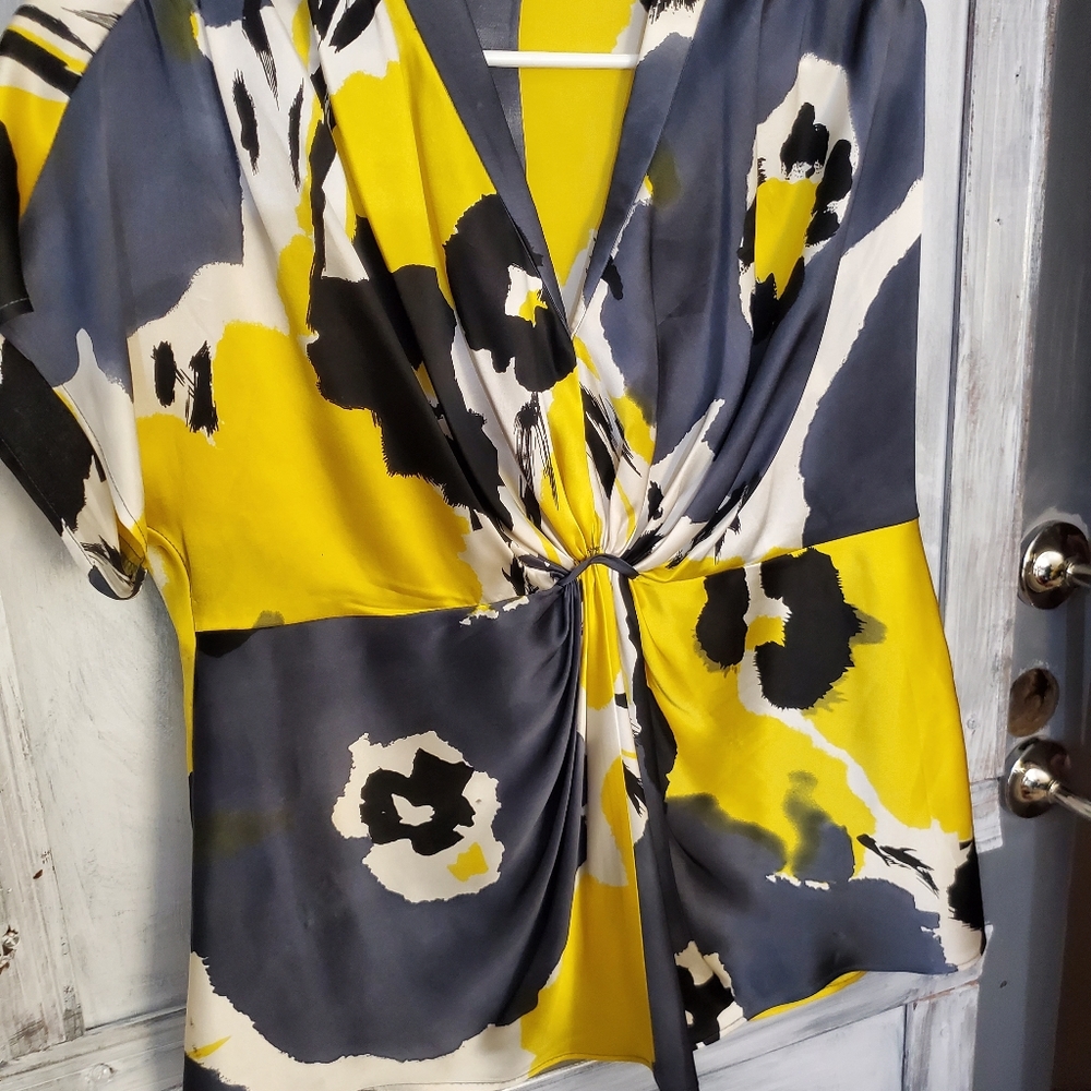 Blouse - Picture 3 of 4